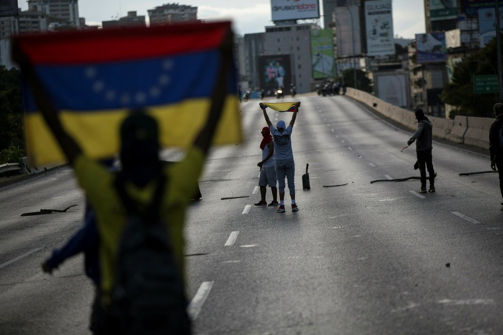 Protesty proti Madurovi ve Venezuele (3. 2. 2019)