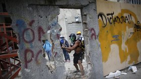 Armáda obklíčila sídlo venezuelské prokurátorky, kritičky prezidenta Madura