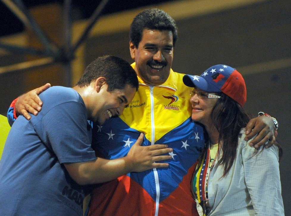 Venezuelský prezident Nicolás Maduro se synem a manželkou Cilií Floresovou.