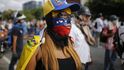 Venezuelou otřásají krvavé demonstrace proti prezidentovi Madurovi.