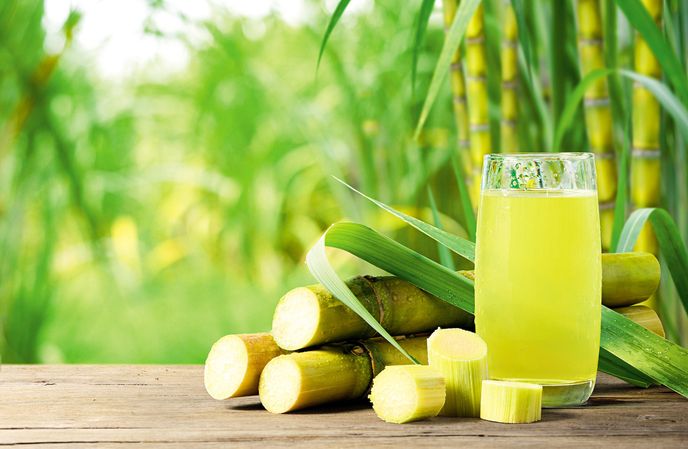 Nápoj ze surové cukrové třtiny skvěle osvěží Nápoj ze surové cukrové třtiny skvěle osvěží