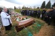 Manžel Věry Bílé se odebral k poslednímu odpočinku na hřbitov v Rokycanech