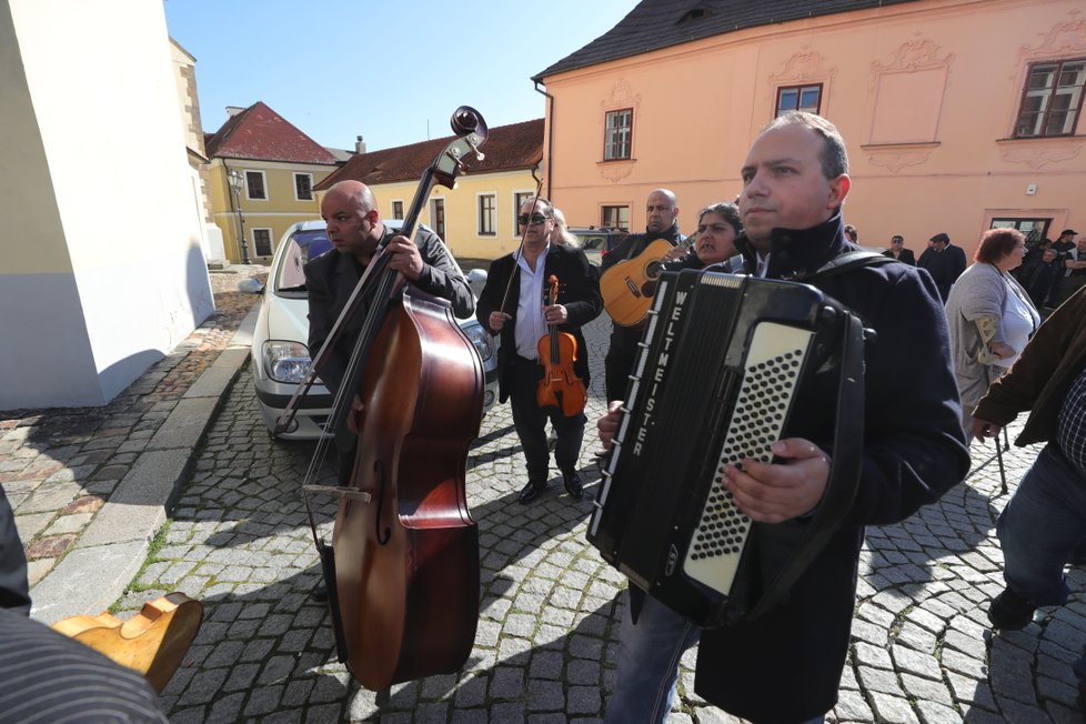 Pohřeb Věry Bílé v Rokycanech