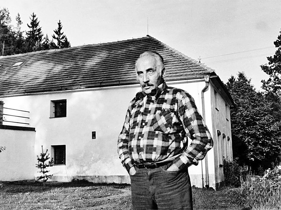 Miloš Kopecký svůj mlýn miloval. I přesto, že se na něm v minulosti hromadně vraždilo.