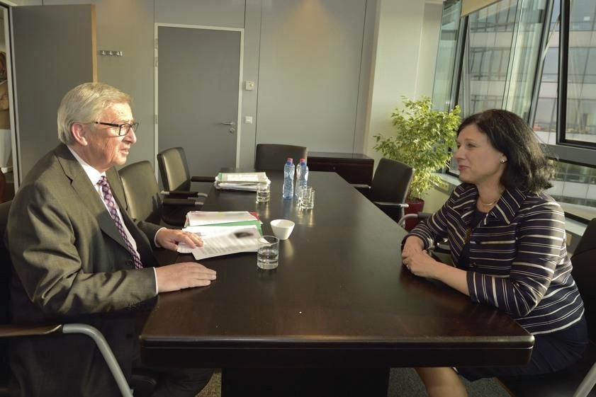 Jourová při pohovoru s šéfem eurokomise Jeanem-Claudem Junckerem