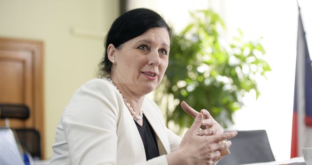 Ministryně Věra Jourová je hlavní adeptkou ANO na eurokomisařku
