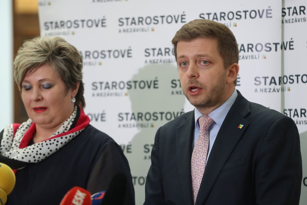 Věra Kovářová a Vít Rakušan před jednáním Sněmovny (21. 1. 2020)