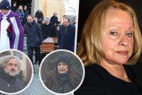 Tajný pohřeb Věry Křesadlové (†81), manželky Formana: Synové nesli maminku do hrobu! Kdo ze slavných dorazil?
