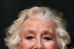 Vera Lynn: 92letá babička ´drtí´ britské hitparády