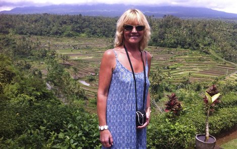 Zpěvačka se na Bali podívala i na rýžová pole.