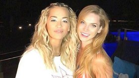 Andrea Verešová a Rita Ora