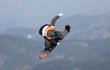 Vanessa je nadějnou snowboardovou závodnicí. Vanessa je nadějnou snowboardovou závodnicí.