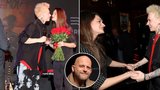 Čermákova ex se zajdou Drahokoupilem: Růže k lásce schůdeček?