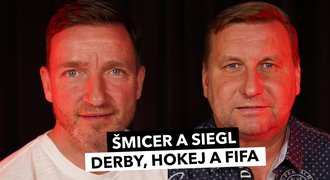 Siegl vs. Šmicer a jejich divoké derby na konzoli. Dřív hráli karty a četli si Siegl vs. Šmicer a jejich divoké derby na konzoli. Dřív hráli karty a četli si
