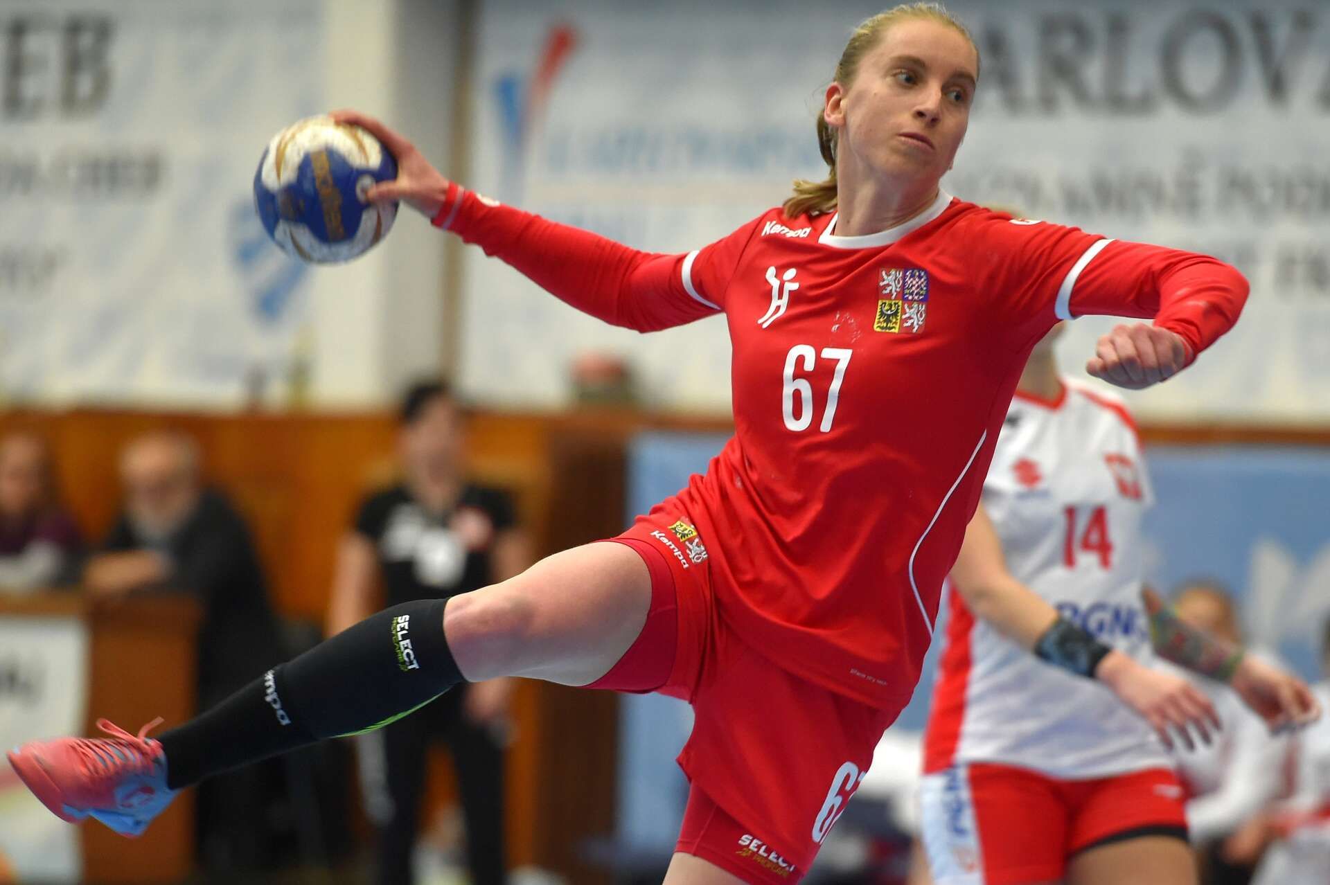 Verča si házenou vydělává v Norsku. Verča si házenou vydělává v Norsku.