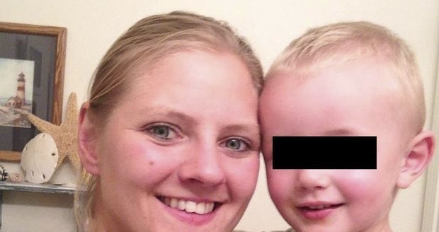 Mladou americkou maminku Veroniku omylem zastřelil její dvouletý syn