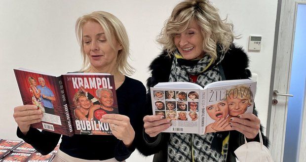 Veronika Žilková, Zuzana Bubílková a Petr Macek podepsali několik set knížek.