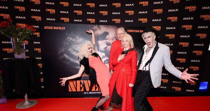 Veronika Žilková na premiéře filmu Nevěsta!