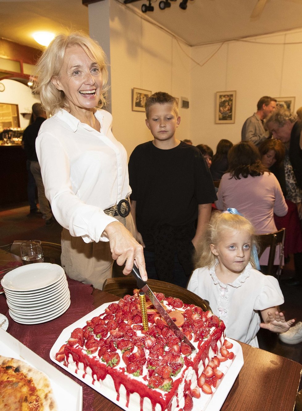 Veronika Žilková oslavila šedesátku a pokřtila knihu.