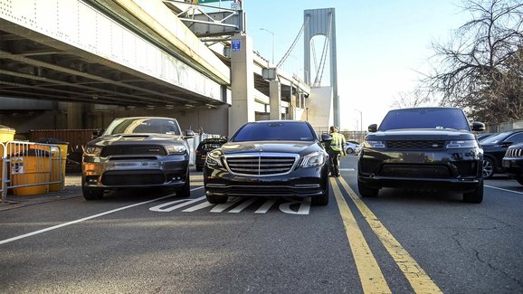 Newyorský řidič Range Roveru dlužil přes 1,1 milionu na mýtném na jediném mostě. Přišel o auto