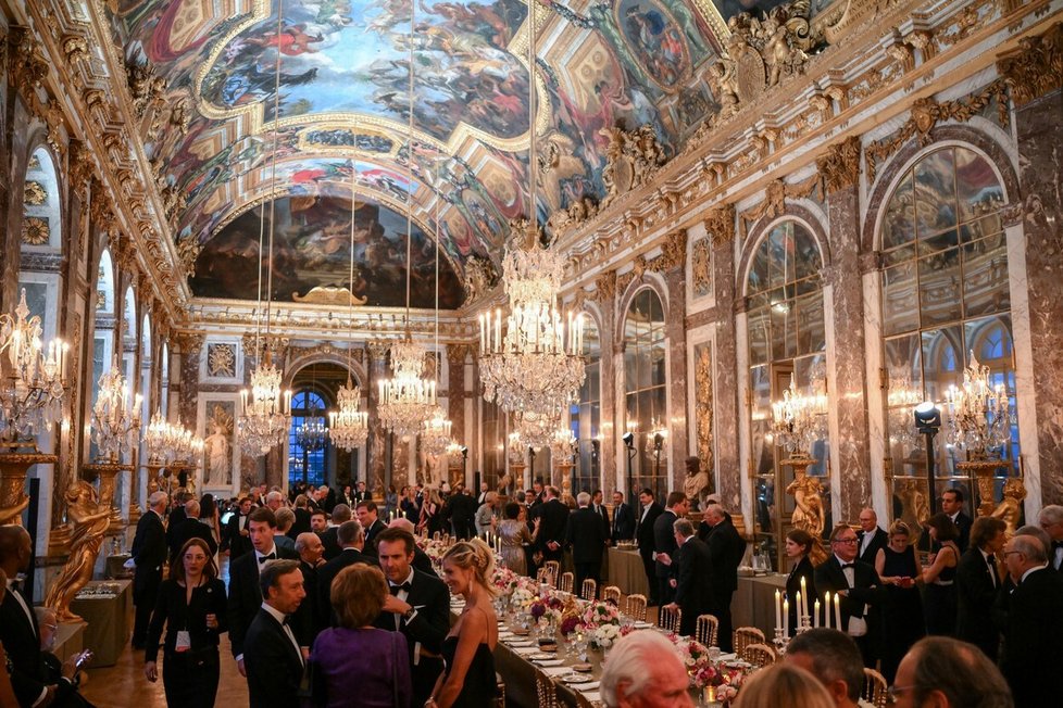 Slavnostní banket ve Versailles na počest krále Karla III. a královny Camilly.