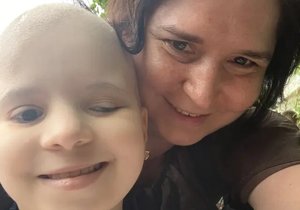 Verunka (11) musela kvůli nádoru na mozku podstoupit několik operací: Její maminka je na dvě děti sama!
