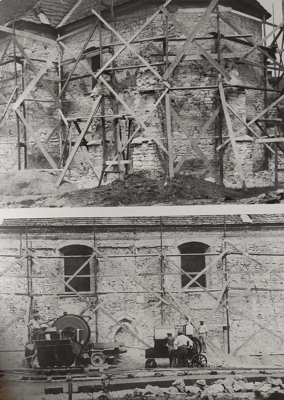 Vnitřek kostela Panny Marie při přestavbě na začátku 20. století.