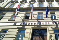 Policie zasahuje v sídle Středočeského kraje. Hejtmanka potvrdila prohlídky kanceláří