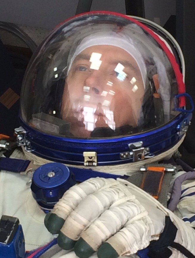 Astronaut Andrew Feustel udělal z Mezinárodní vesmírné stanice rozhovor pro Českou televizi. Svými sympatiemi k Česku se netajil.