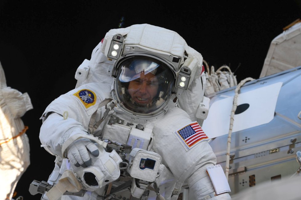 Astronaut Andrew Feustel udělal z Mezinárodní vesmírné stanice rozhovor pro Českou televizi. Svými sympatiemi k Česku se netajil