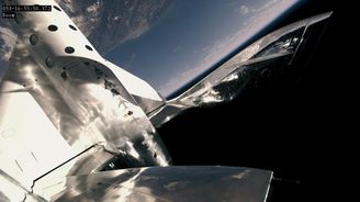 Bransonova loď VSS Unity vynesla do kosmu první pasažérku Bransonova loď VSS Unity vynesla do kosmu první pasažérku