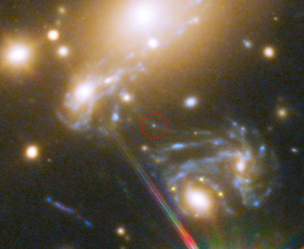 Američtí vědci ohlásili objev dosud nejvzdálenější hvězdy, kterou je modrý veleobr vzdálený 9,3 miliardy světelných let od Země.