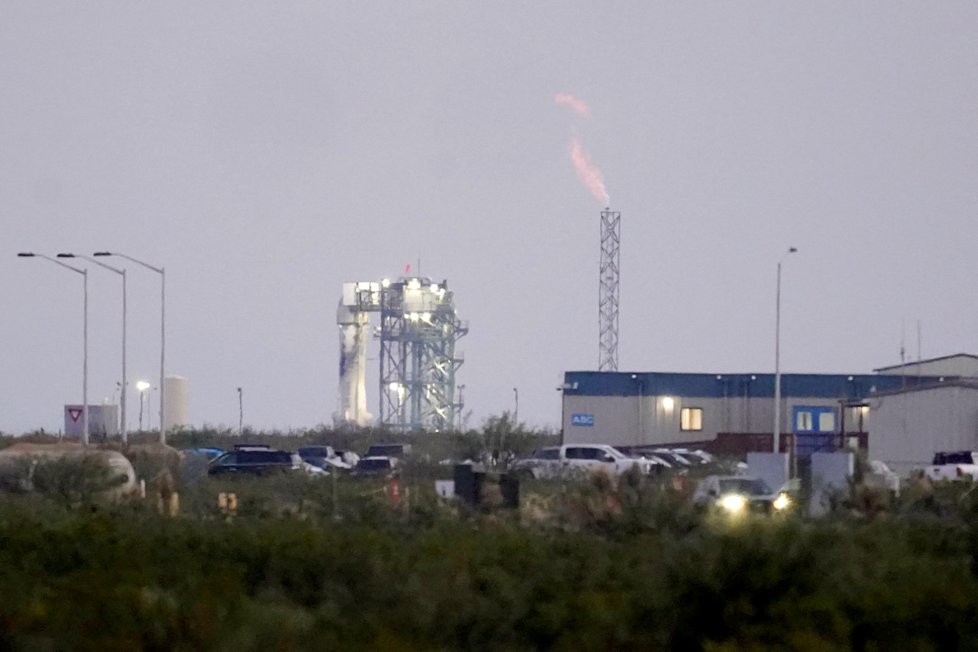 Blue Origin krátce před startem.