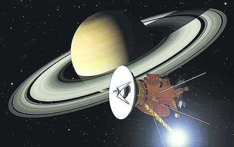 Snímky pořídila sonda Cassiny, která kolem Saturnu a jeho měsíců kroužila 13 let.