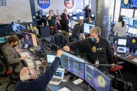 Webbův teleskop dělá NASA radost: Úspěšně rozvinul zrcadla a má dohlédnout na počátek vesmíru