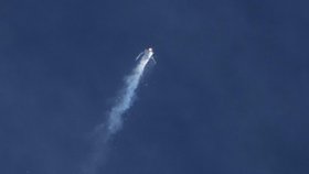Vesmírná loď SpaceShip Two explodovala přímo ve vzduchu.