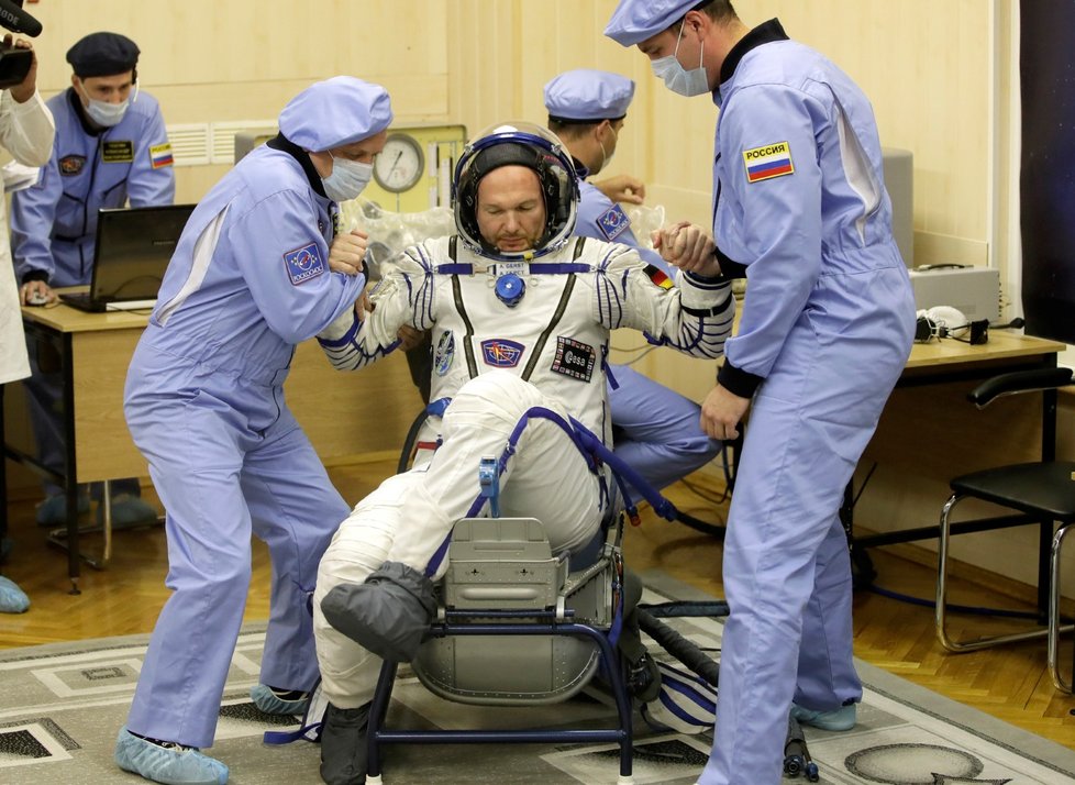 Německý kosmonaut Alexandr Gerst se na oběžnou dráhu vydává už podruhé. Na ISS už šest měsíců pobýval v roce 2014, kdy také absolvoval svou první pracovní směnu vně orbitálního komplexu (6.6.2018).