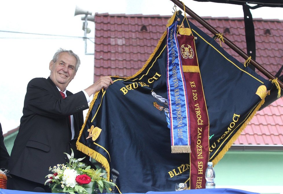 Vesnici roku 2017 v červnu navštívil i prezident Miloš Zeman.