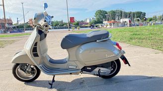 Na Vespě GTS 125 až k Baltu: Pod mořskou hladinu Na Vespě GTS 125 až k Baltu: Pod mořskou hladinu