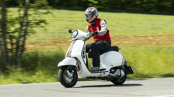 Mototest Vespa GTS 125 Super Sport: Všechny krásy Itálie