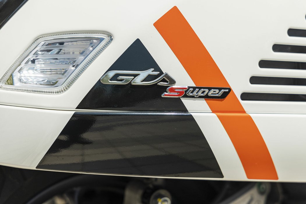 Vespa GTS 125 Super Sport