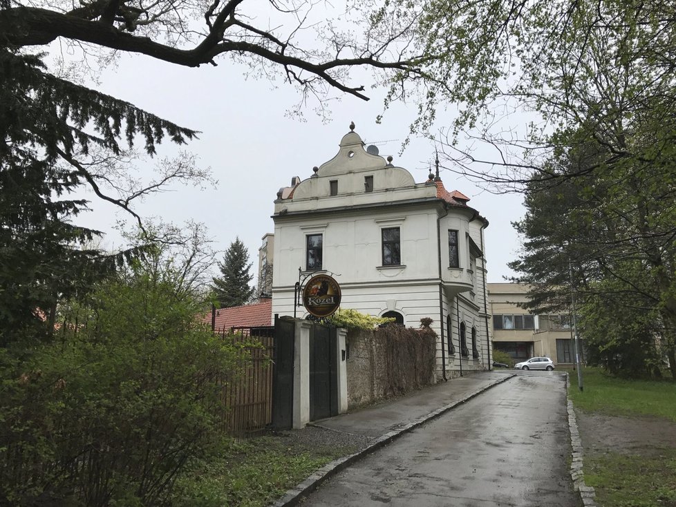 Nedaleko Břevnovského kláštera stojí jediný zachovalý větrný mlýn v metropoli.