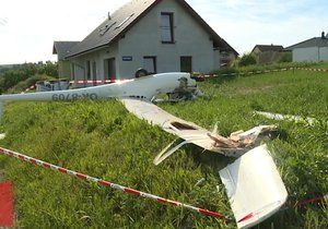 Na Svitavsku spadl větroň, pilot utrpěl lehčí zranění