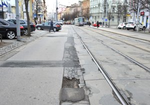 Ulice Veveří je hlavní brněnskou tepnou centra Brna. Je součástí zatím nedokončeného Velkého městského okruhu.