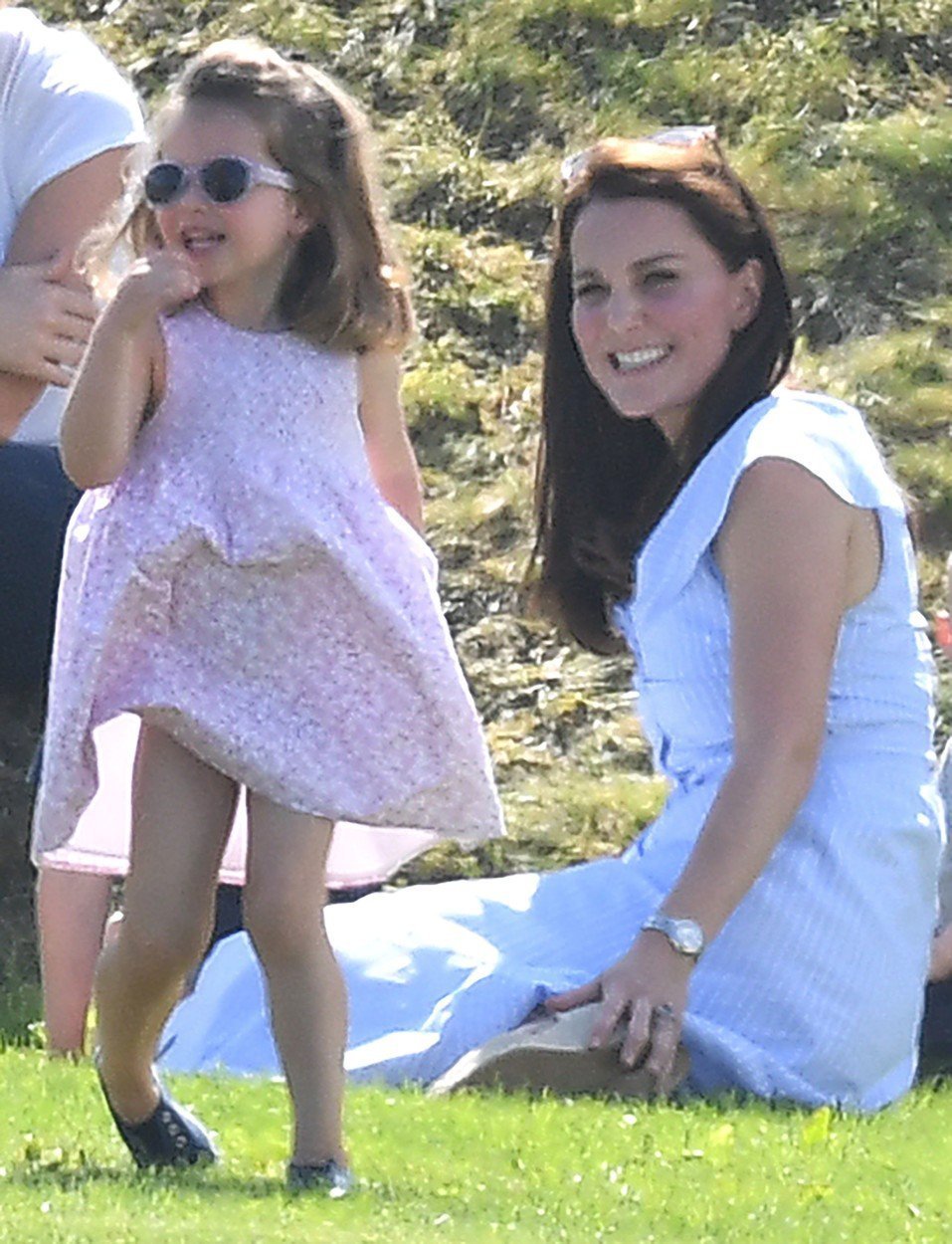 Vévodkyně Kate s princeznou Charlotte.