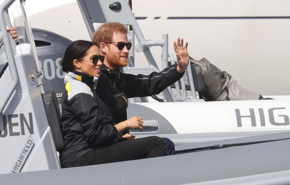 Princ Harry a vévodkyně Meghan na lodi