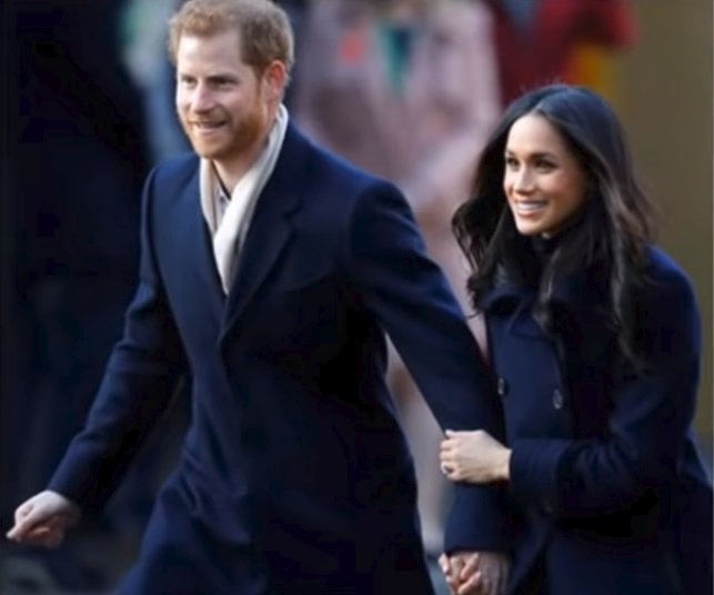 Harry a Meghan se brzy stanou rodiči.