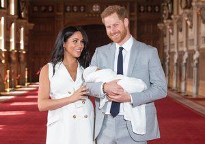 Princ Harry a vévodkyně Meghan představili syna. 