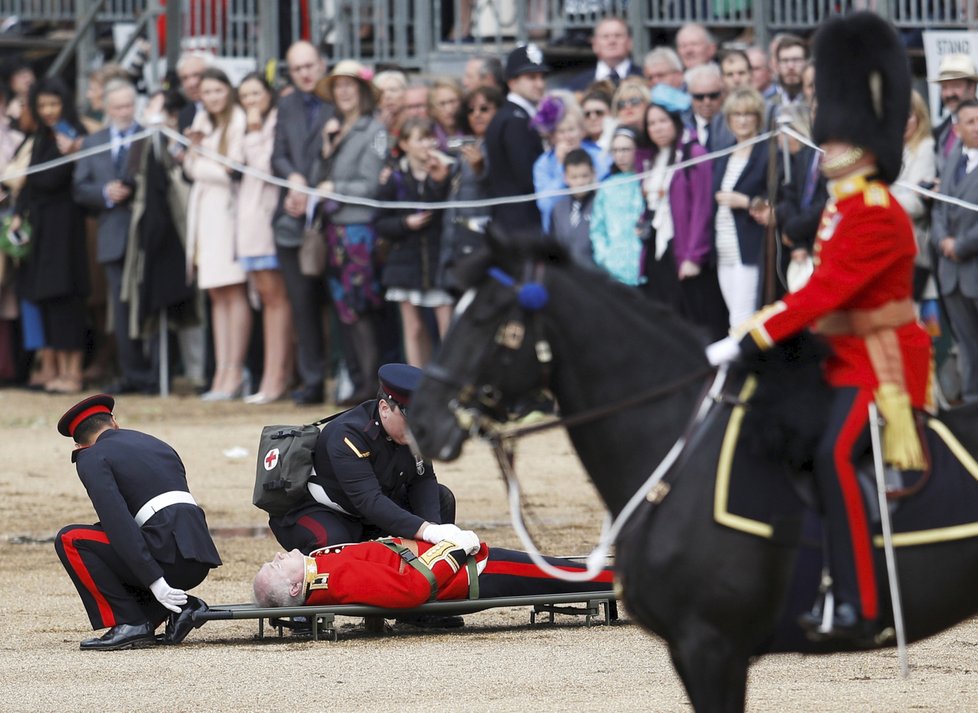 Zranění během oslav Trooping the Colour