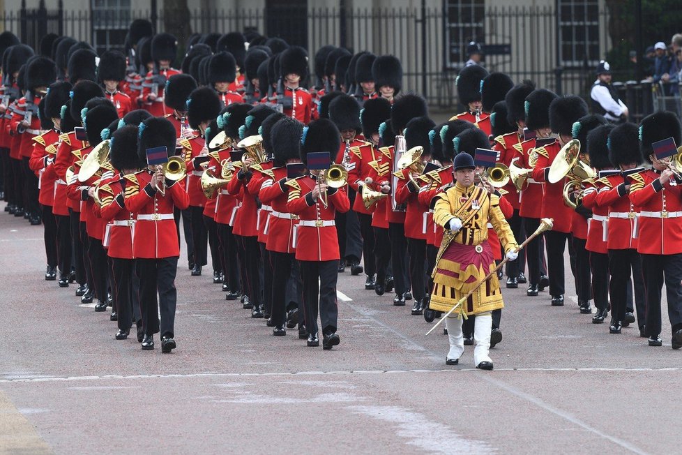 Trooping the Colour - Oslava narozenin královny Alžběty